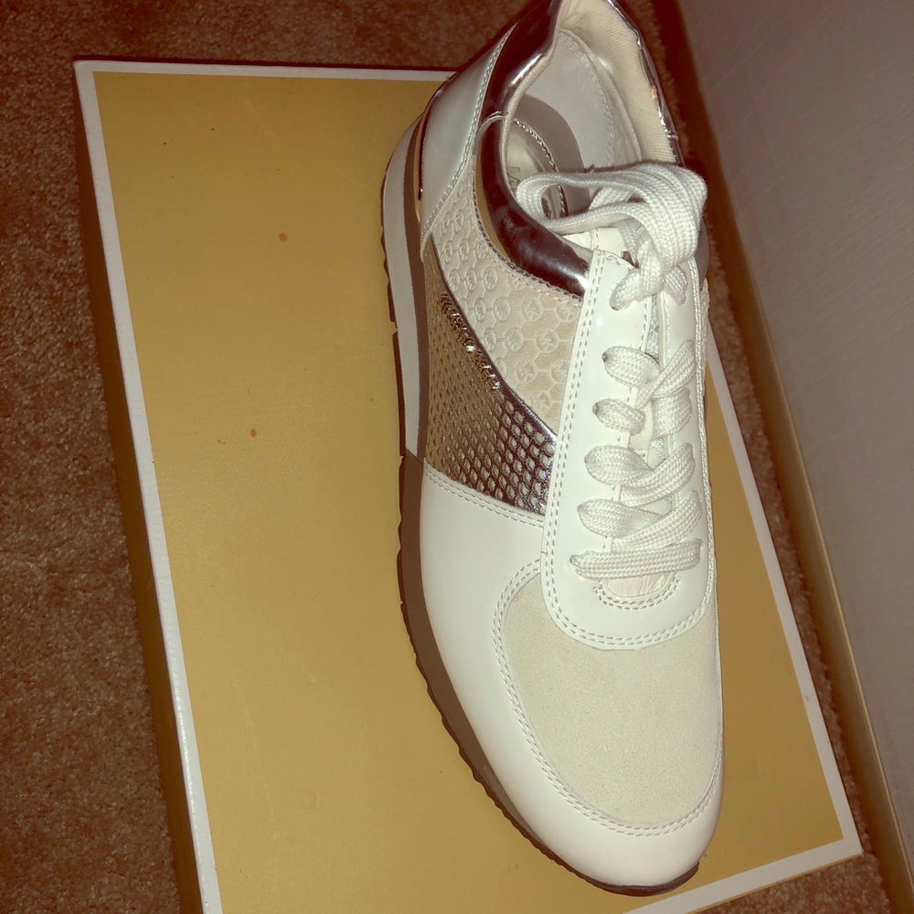 Michael Kors Allie metallic sneaker NEW